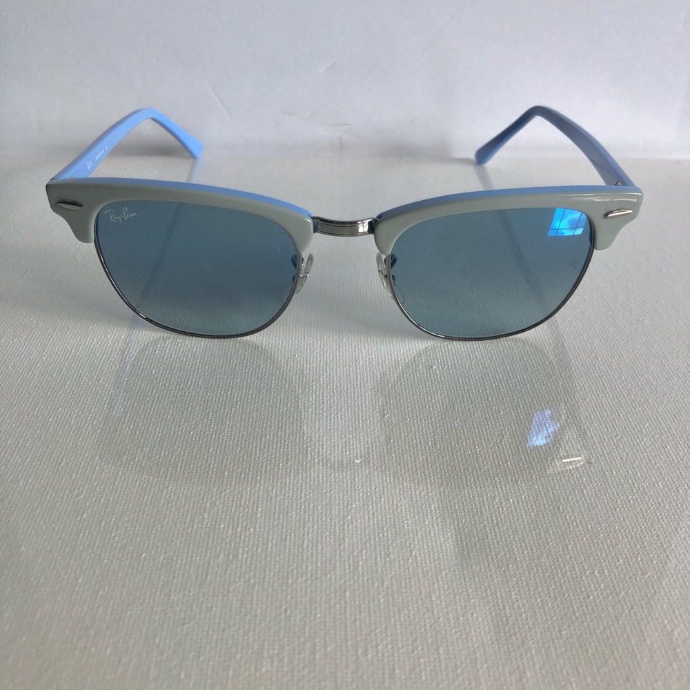 Ray Ban sunglasses w/case